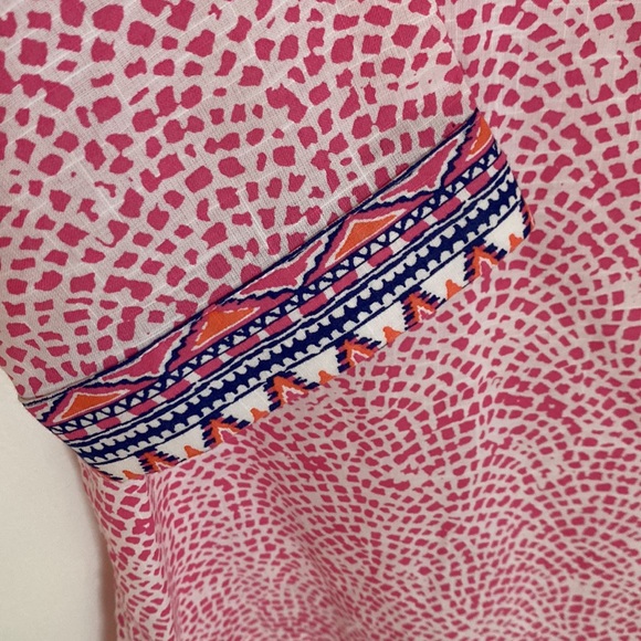 Foxcroft for Appleseed’s wrinkle-free tunic - Picture 4 of 6